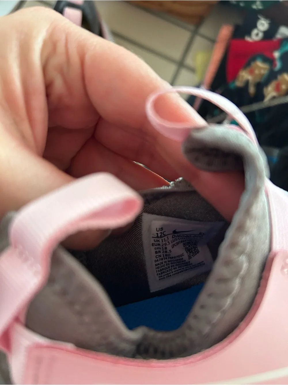 Nike kids slip